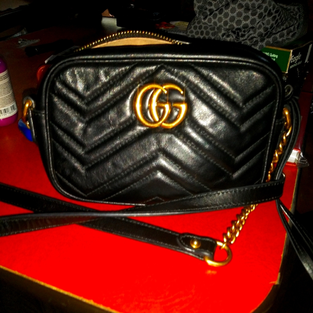 Gucci GG marmont small matelassé shoulder bag